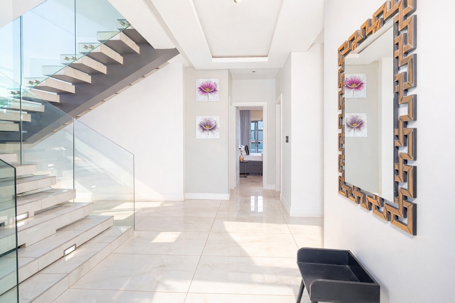 6 Bedroom Property for Sale in The Islands Estates North West